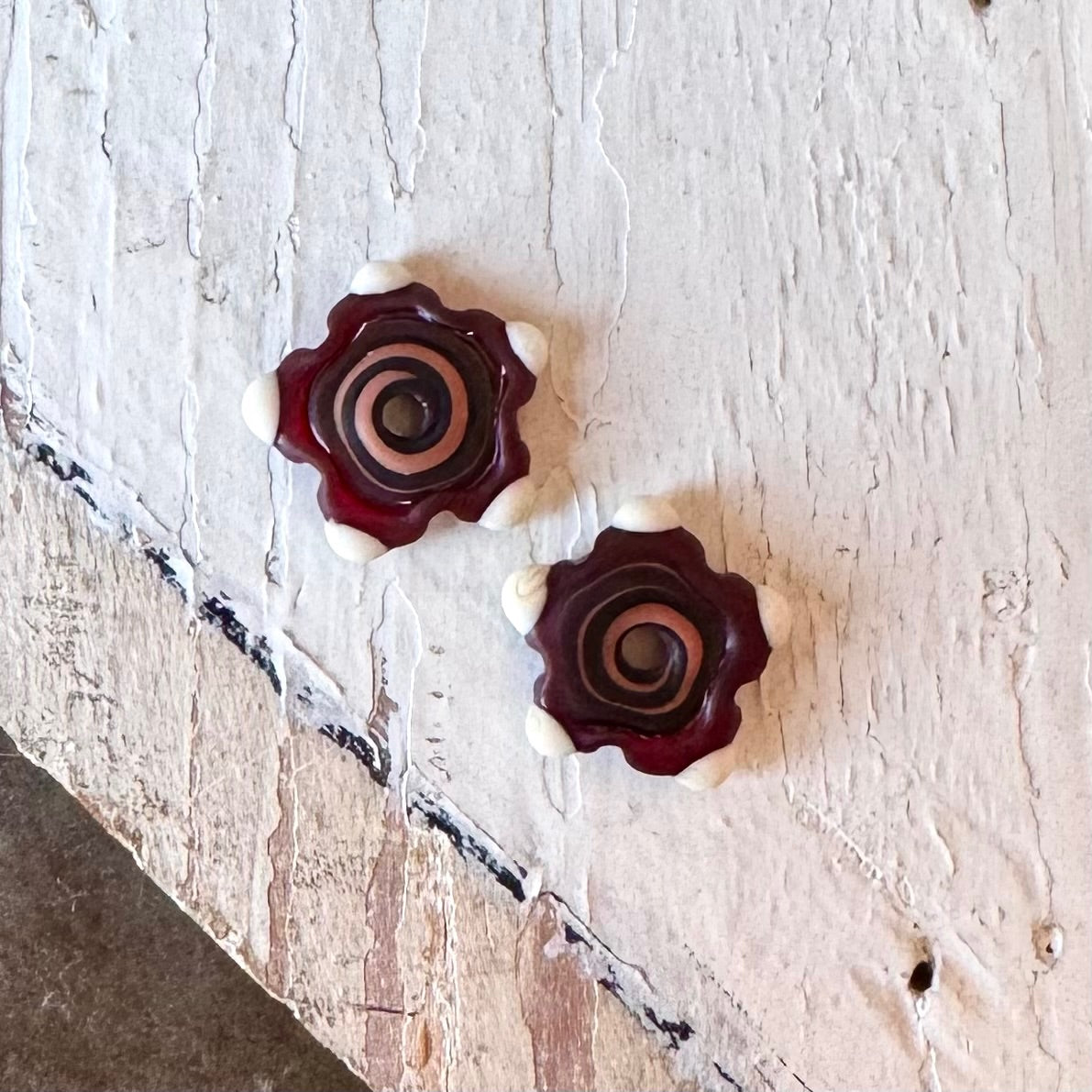 DISCS - Matte Brown and Coral Flowers