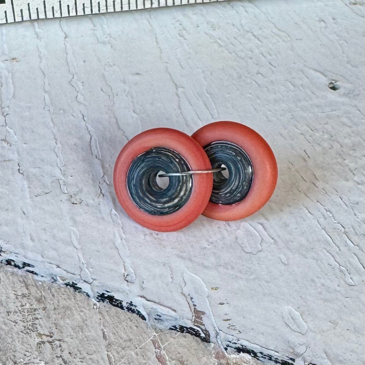 RONDELLES - Matte Red (Darker Center)