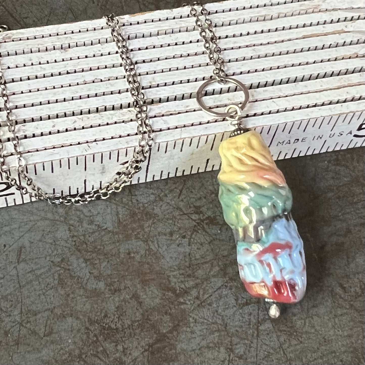 Textured Bead Pendant Necklace